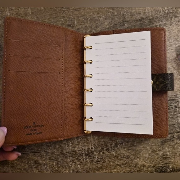 Louis Vuitton Agenda - Picture 6 of 7